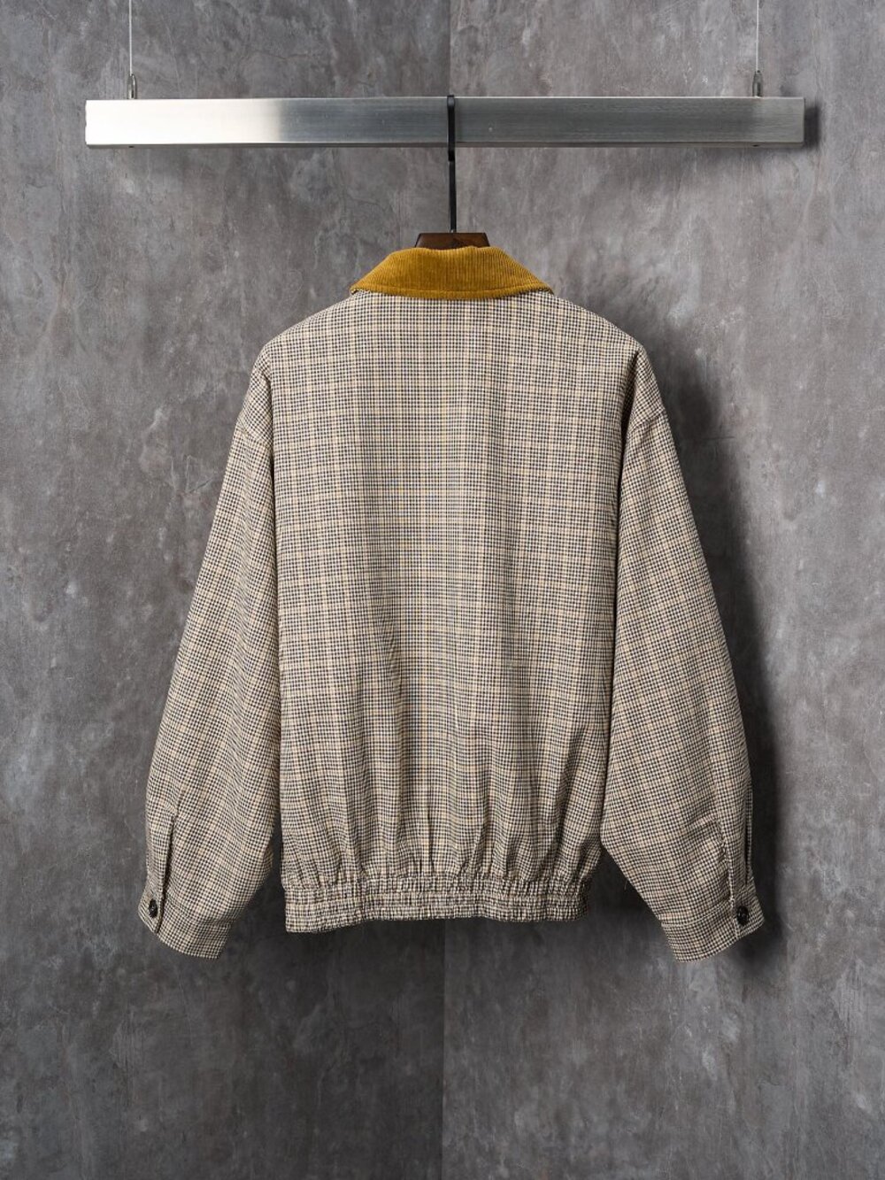 Women’s Miu Miu cropped jacket with a corduroy collar, size S - Picture 9 of 9